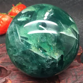 Natūralus akmuo žalia fluorito rutulys, kamuolys krištolo akmens, namų puošybai